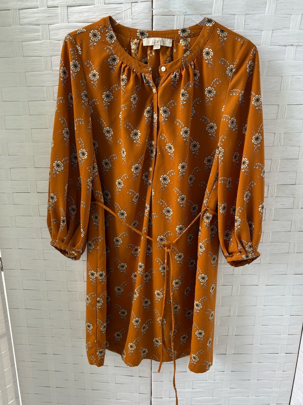 LOFT Size M Mustard Floral Tie-Front Long Sleeve Button Placket Dress Office